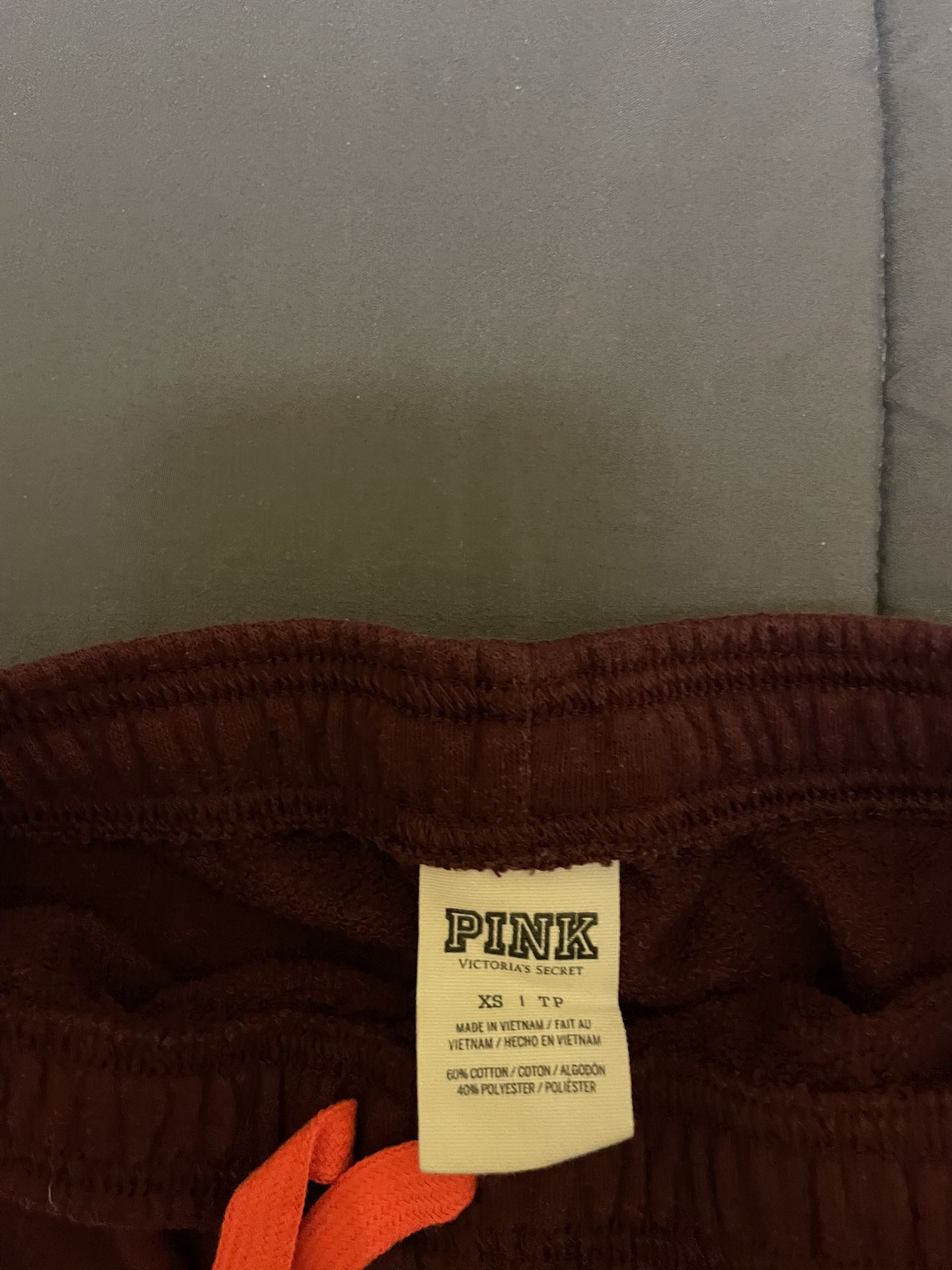 Pink Victoria Secret Sweatsuit XS for Sale in Paramus, NJ - OfferUp