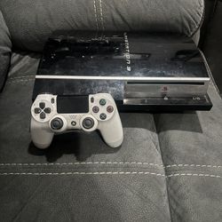 Untested PlayStation 3 Console & PS4 Controller 