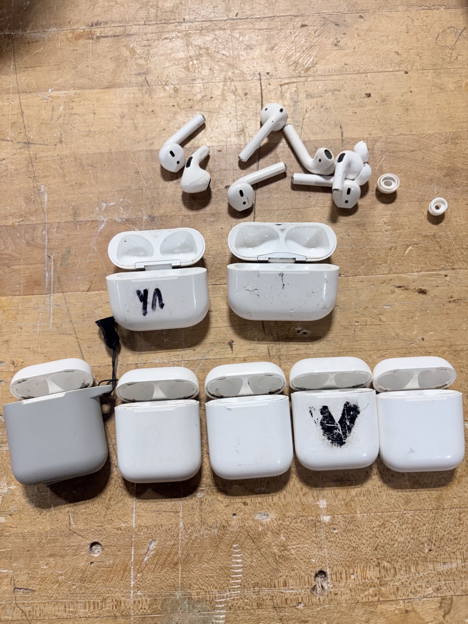 AirPods