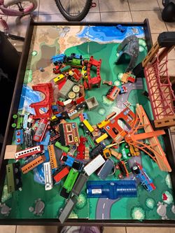 Train table, trains and tracks