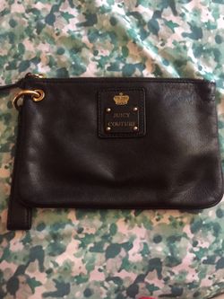 Juicy Couture wristlet