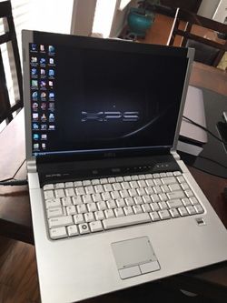 Dell XPS. 3GB RAM Core2Duo processor, Fingerprint reader, inbuilt remote.