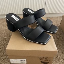 Size 7.5 Black Steve Madden Heels 