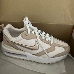 Air Max Dawn Size 9 Women’s 7 men’s