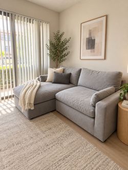 Sectional couch