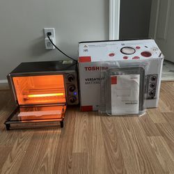 BRAND NEW TOSHIBA 4 SLICE TOASTER OVEN   🍗🥩🍖   RACK & PAN INCLUDED    MULTIPLE SETTINGS   WAS $49.99!!  SALE ONLY $30🔥🔥