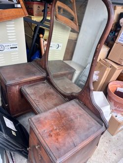 Antique  victorian vanity dresser