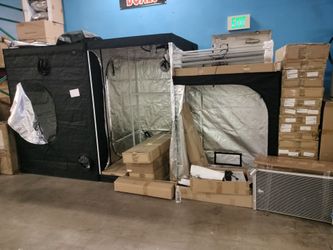 Grow tents