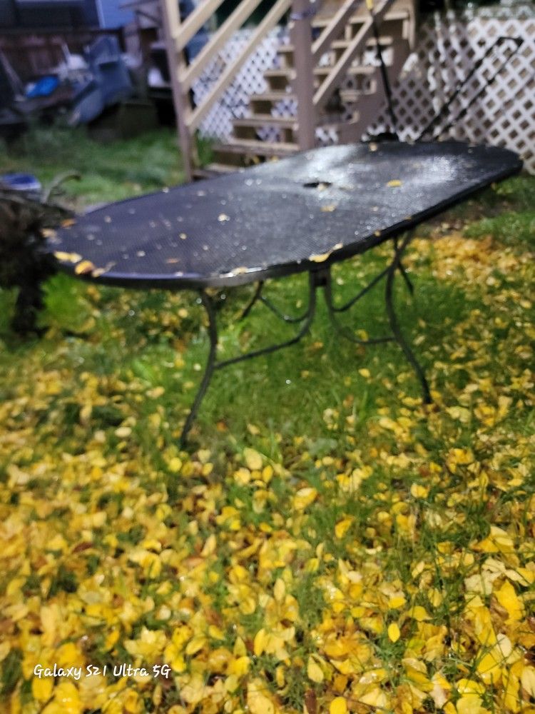 Outdoor family table