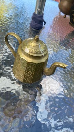 Antique Vintage Dallah Middle Eastern Arabic Brass Teapot Coffee Kettle Repousse