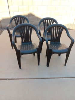 Plastic Outdoor Chairs