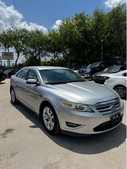 2010 Ford Taurus