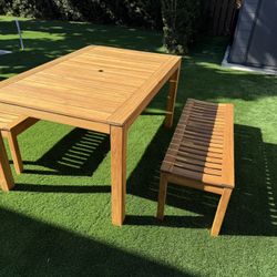 Outdoor teak Dining Set Table And 2 Benches 