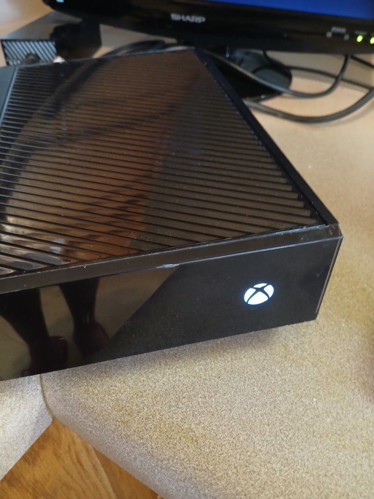 Xbox One System (For Parts)