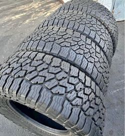 285/60/20 Falken Tires. Con 70% de vids las 4