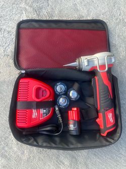 Milwaukee M12 12-Volt Lithium-Ion Cordless ProPEX Pex Expansder Tool Kit w/ 1x 1.5Ah Battery & 3x Expansion Heads $349