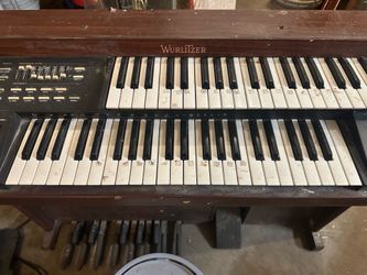 Omni 3600 electric organ