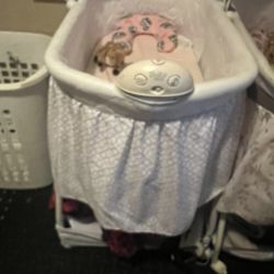 bassinet 