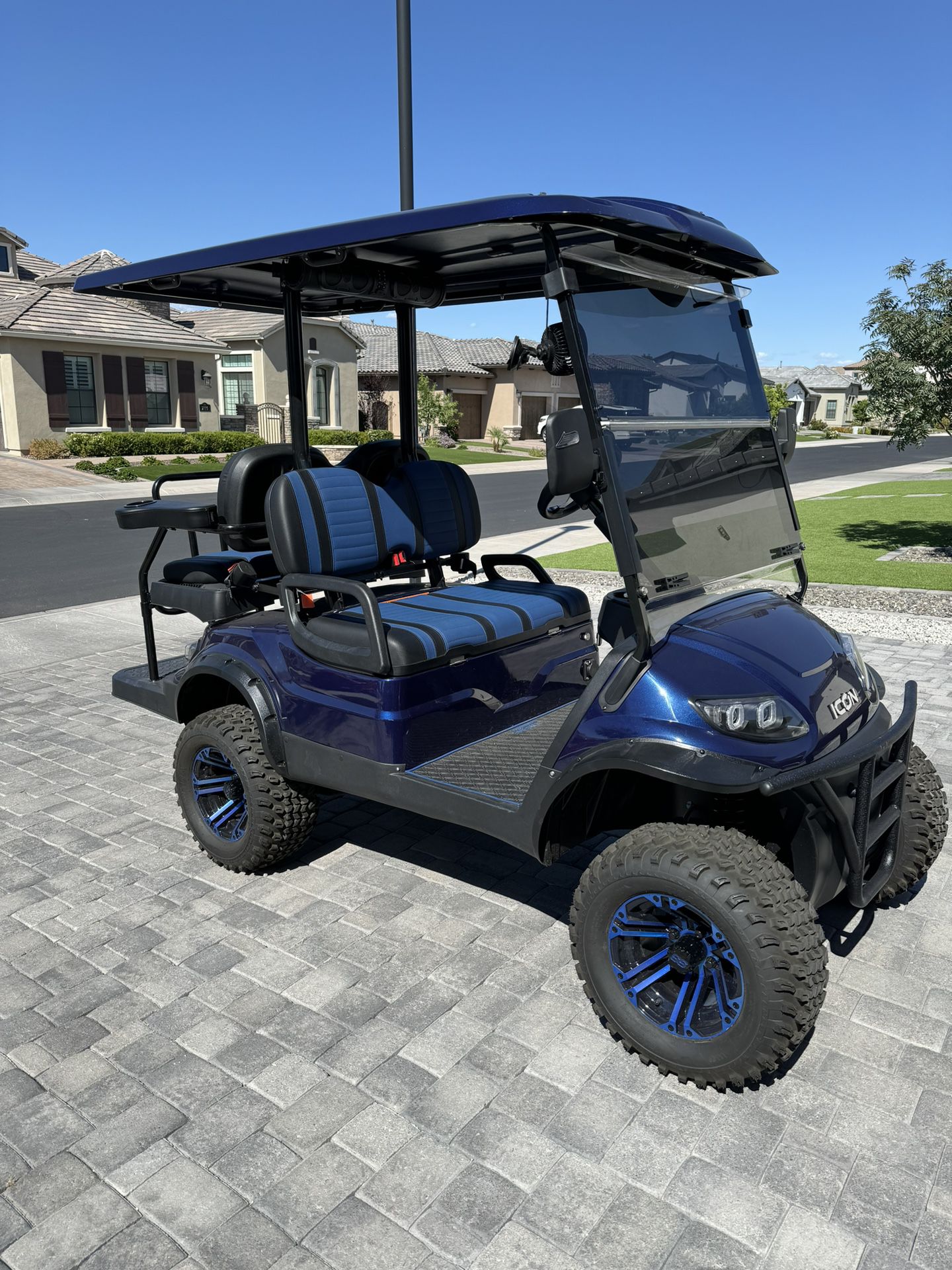 2022 Icon I40L Golf Cart LIKE NEW 230 Miles Blue
