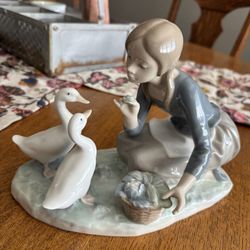 Lladro Girl Feeding Ducks