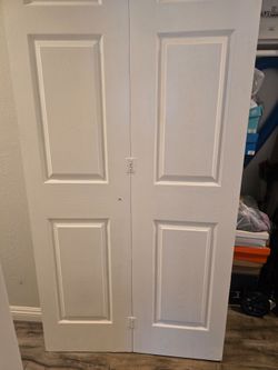 Bifold door for closet