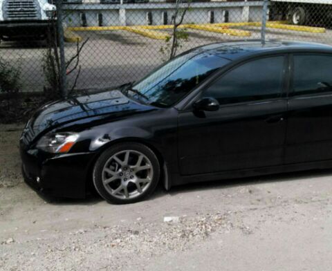 Nissan altima SE-R