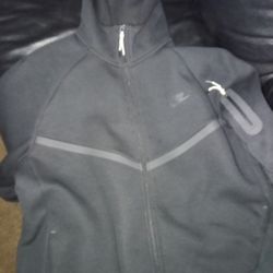 Mens Nike Tech New 