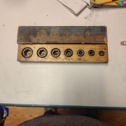 Vintage Blue Point Snap On Thread Restoring Dies 