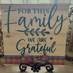 Family Is Greatful Decoration 