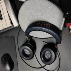 IRIS-Flow Headphones 