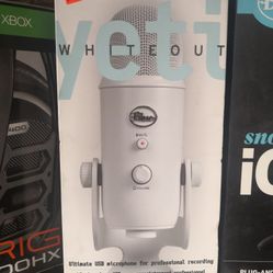 Blue Yeti Whiteout Microphone - New in Box