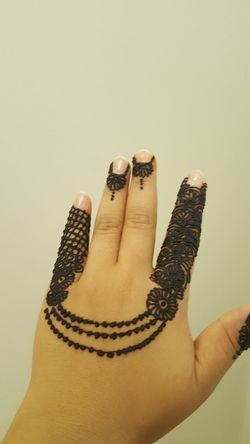 Henna tattoo