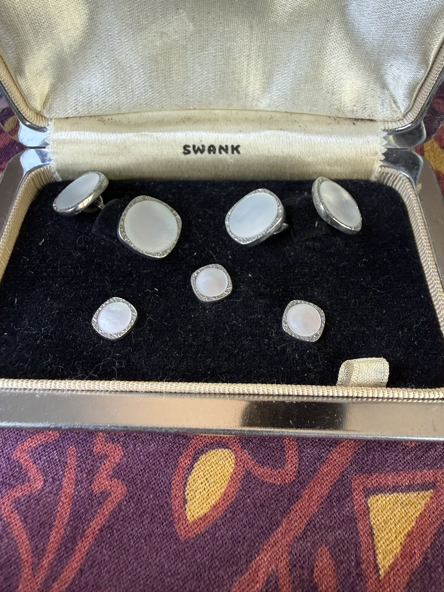 Vintage  Sign By The Artists Swank, Cuff Links And Studs