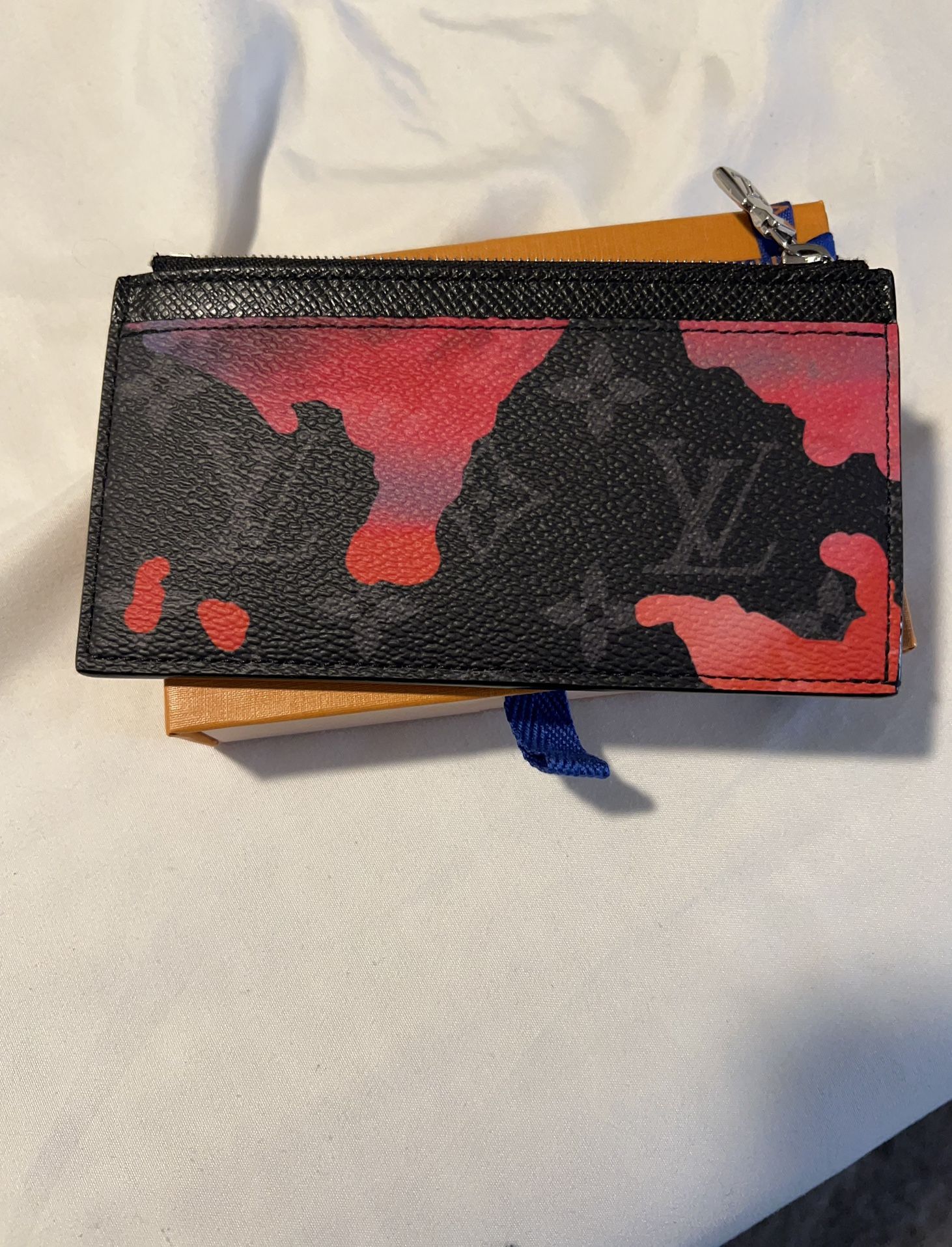 Me. Louis Vuttion Wallet