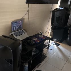 Dj Equipment Come With Everything 