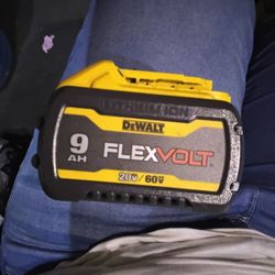 DEWALT
FLEXVOLT 20V/60V MAX Lithium-Ion 9.0Ah Battery New