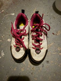 Soccer Cleats - Little Girl 12Y