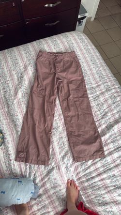 Women cargo pants size medium and large all colors, high rise