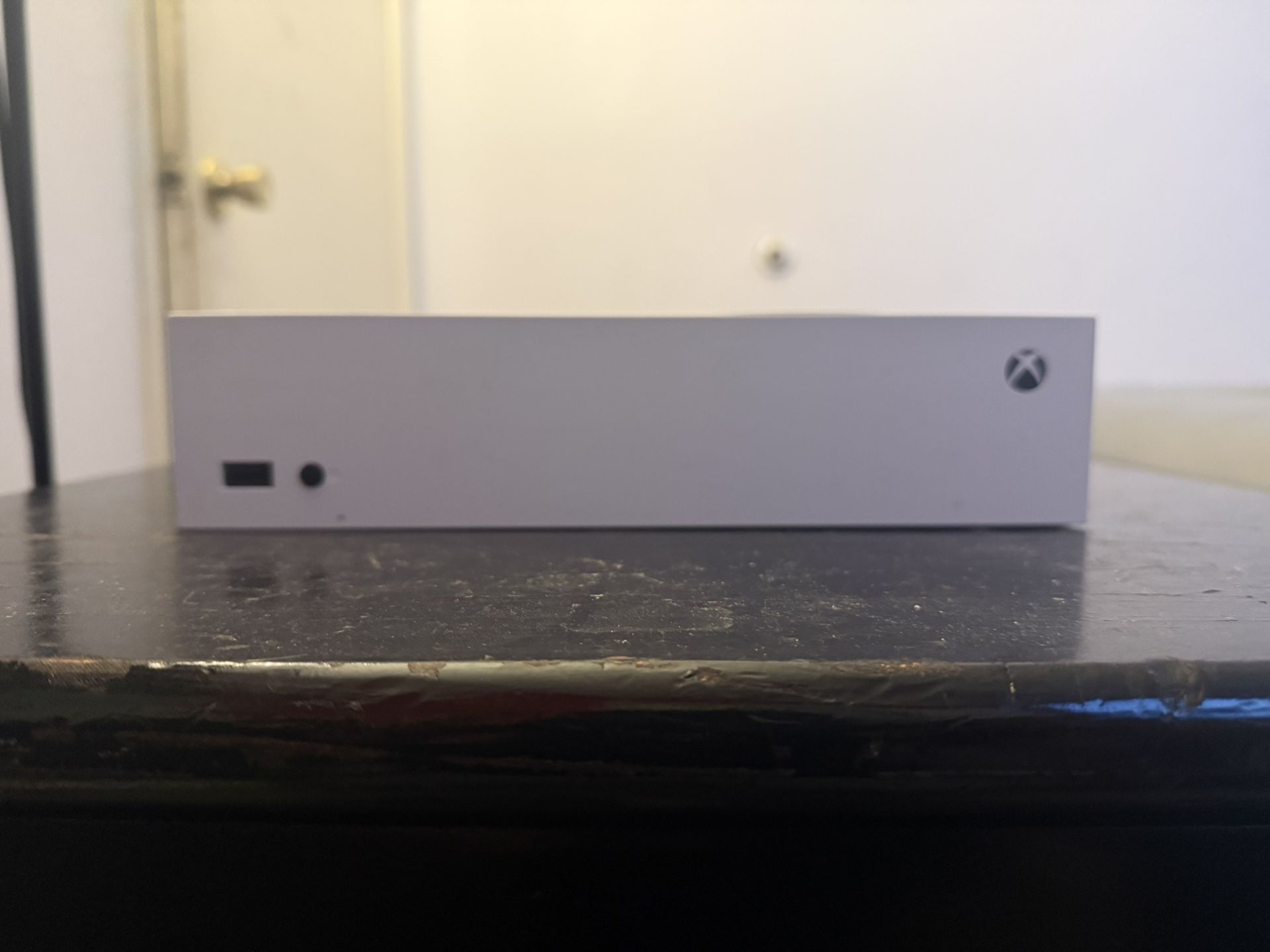 Xbox Series S (Refurbished-Good Condition)