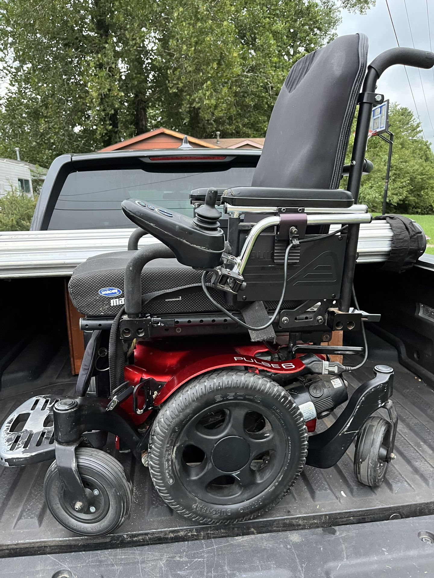 Quickie 6 Pulse Power Chair