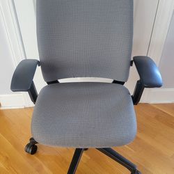 Steelcase Amia Chair Premium Ergonomic Home Office Gaming Chair Desk functions perfectly
