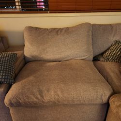 Recliner (Armless/Plug In)