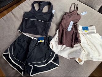 New! 2 Sets Women’s Old Navy Shorts and Tanks Tops