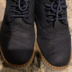 Toms Youth Dress Shoes Size 2