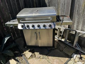 BARBECUE GRILL