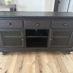 Buffet/Credenza/Console Table