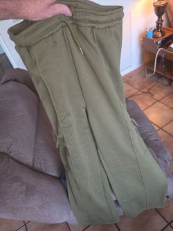 Brand new XXL clothes, never worn
