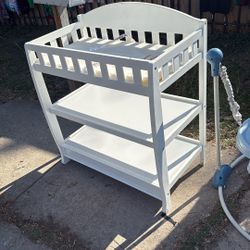 Baby Changing Table With Matt