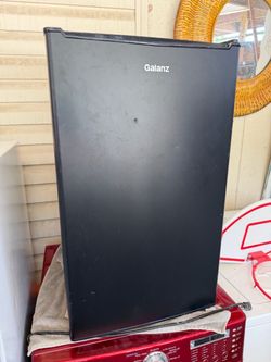Galanz 3.5 Cu. Ft. Refrigerator