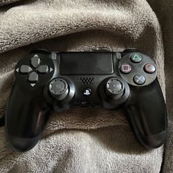 PS4 Controller